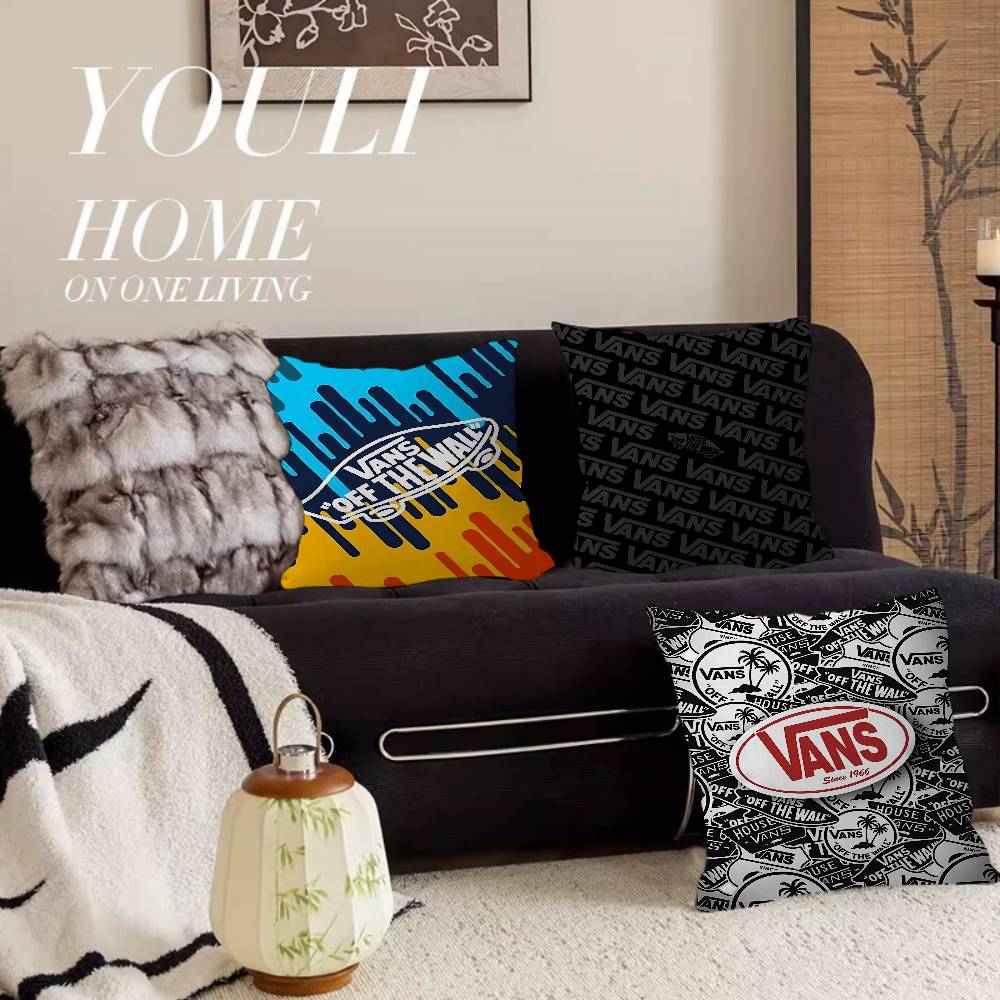 Hot Home Of Textiles - Tren Mode Terbaru: Sarung Bantal V-VANS